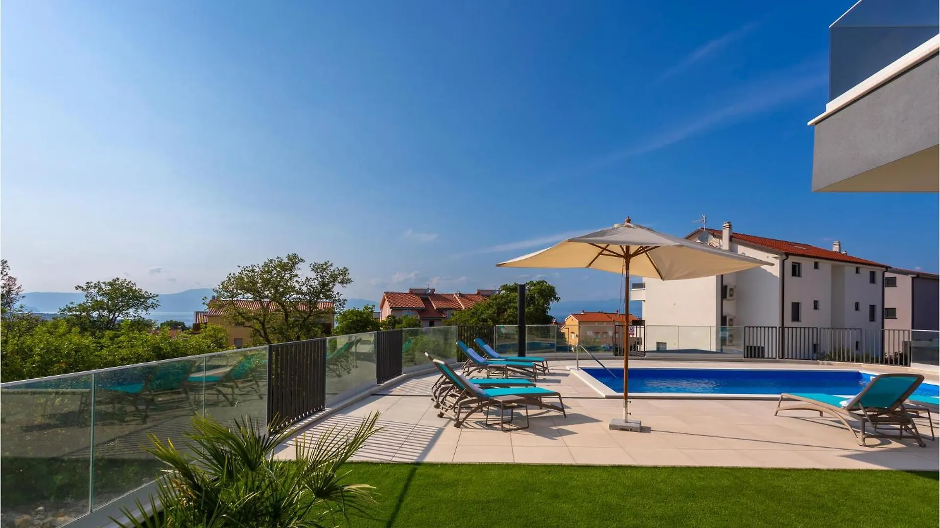 Pet Friendly Apartment In Malinska With Jacuzzi クロアチア